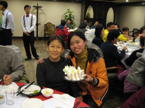 为学员庆祝生日