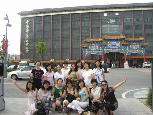 参观云锦博物馆